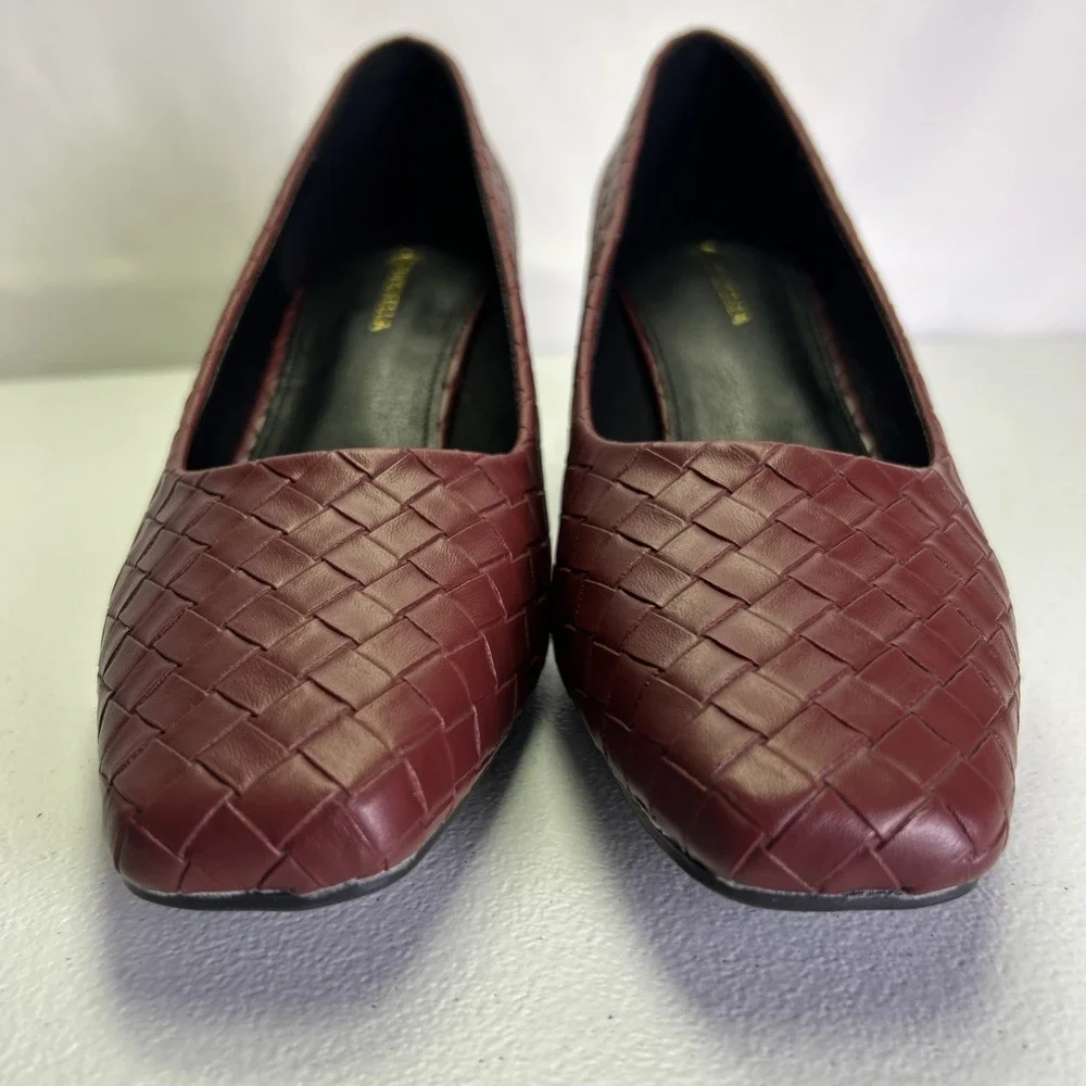 NEWBELLA Women's Woven Square Toe Block Heel Pumps Burgundy Wine Red Size 9 NIB